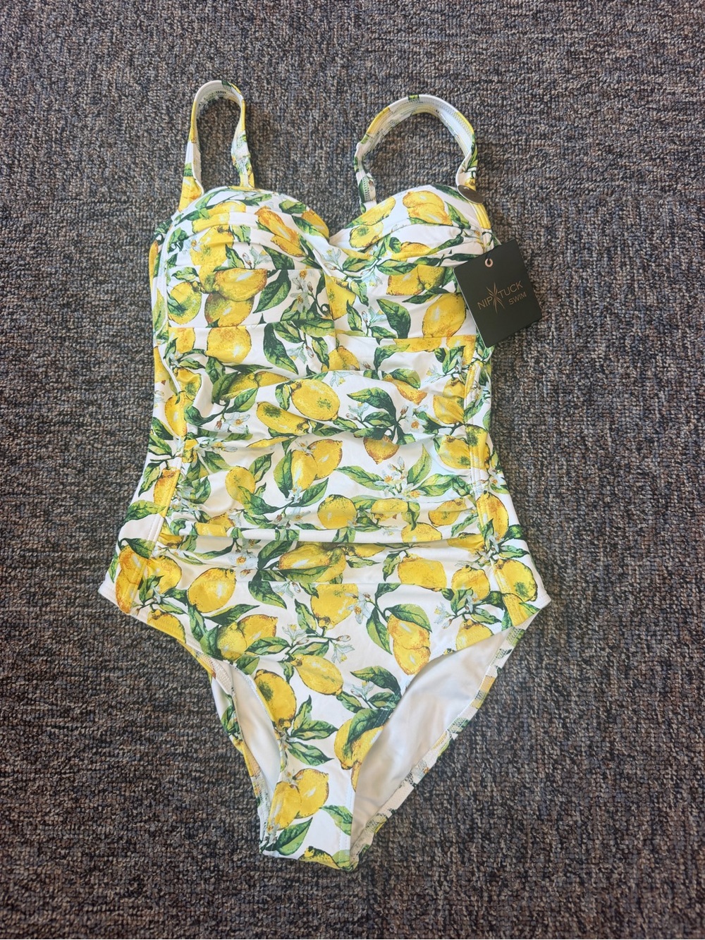 Nip Tuck Size 6 Women’s Yellow Lemon Print One-Piece Swimsuit New Tummy Control